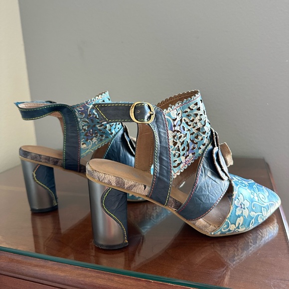 L’ Artiste Spring Step High Heel Shoes. - Picture 4 of 6